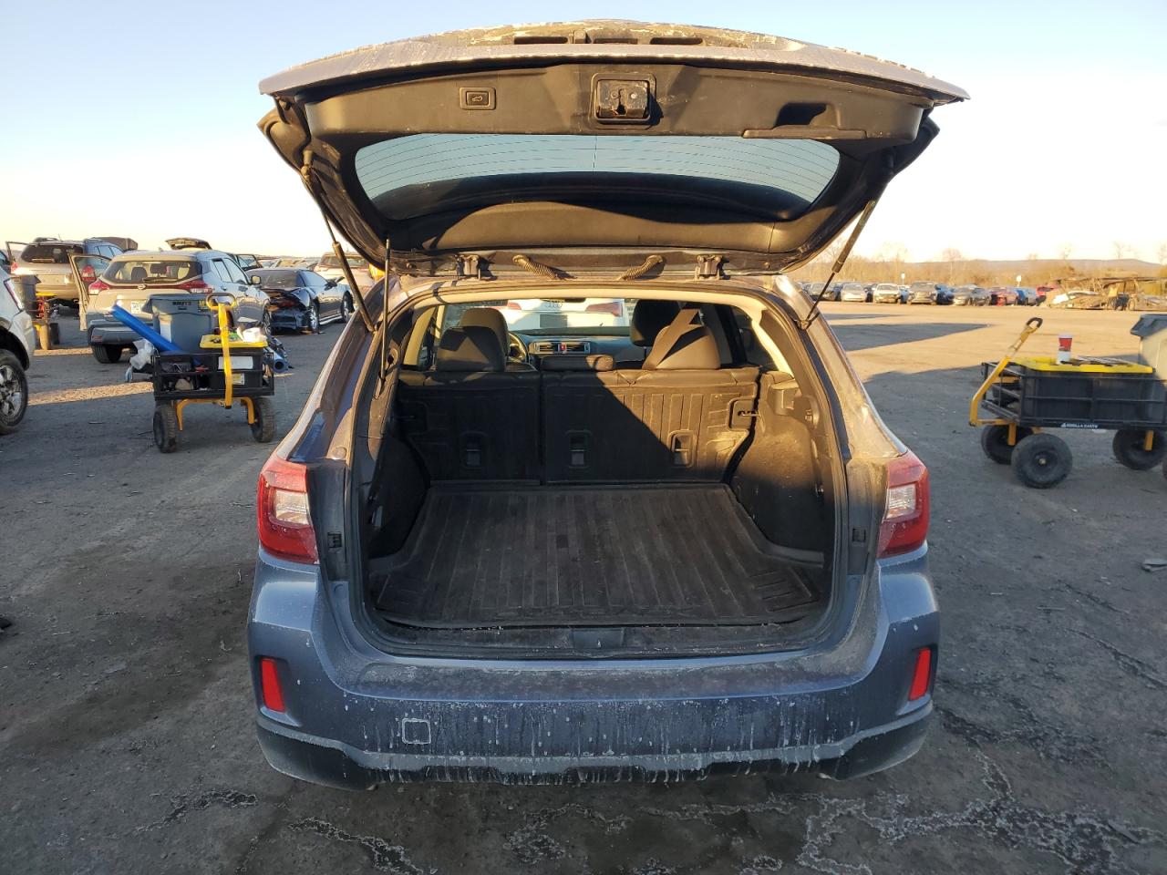 2015 Subaru Outback - Image 6