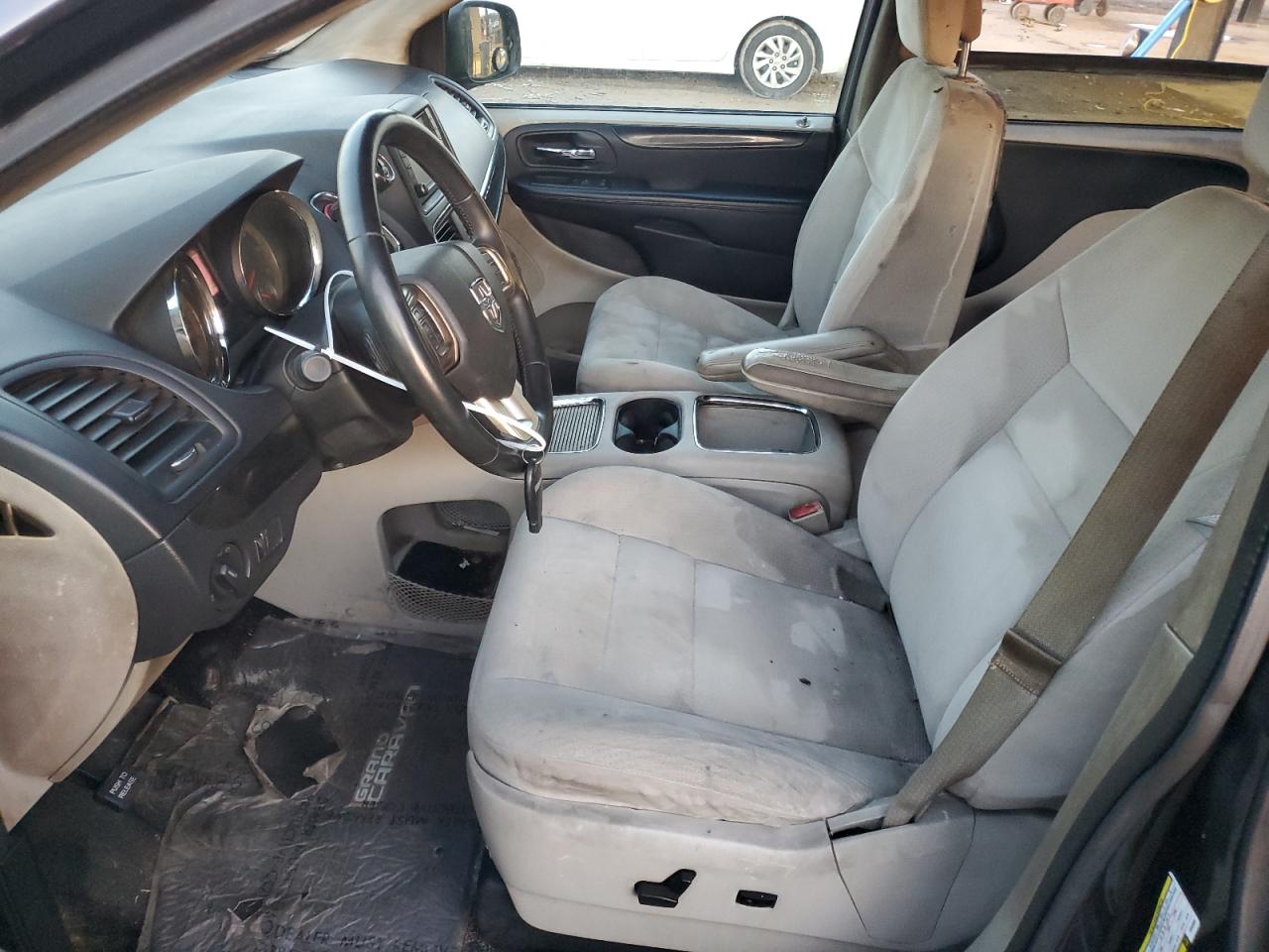 2015 Dodge Caravan - Image 7