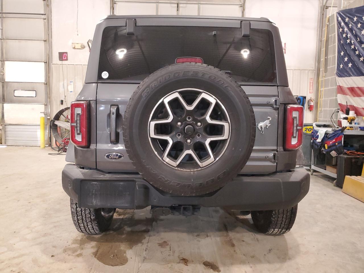 2023 Ford Bronco - Image 6