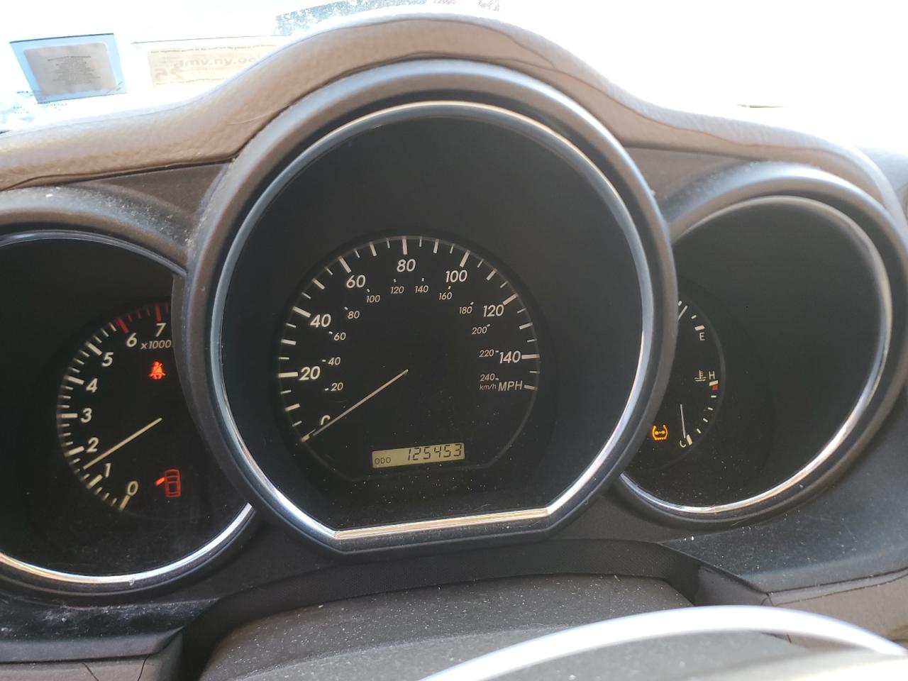 2004 Lexus RX - Image 9