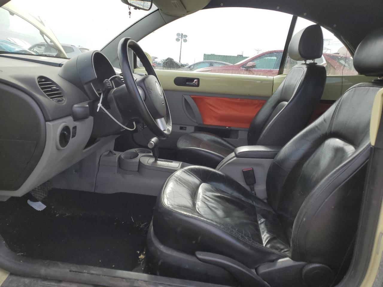 2005 Volkswagen Beetle - Image 7