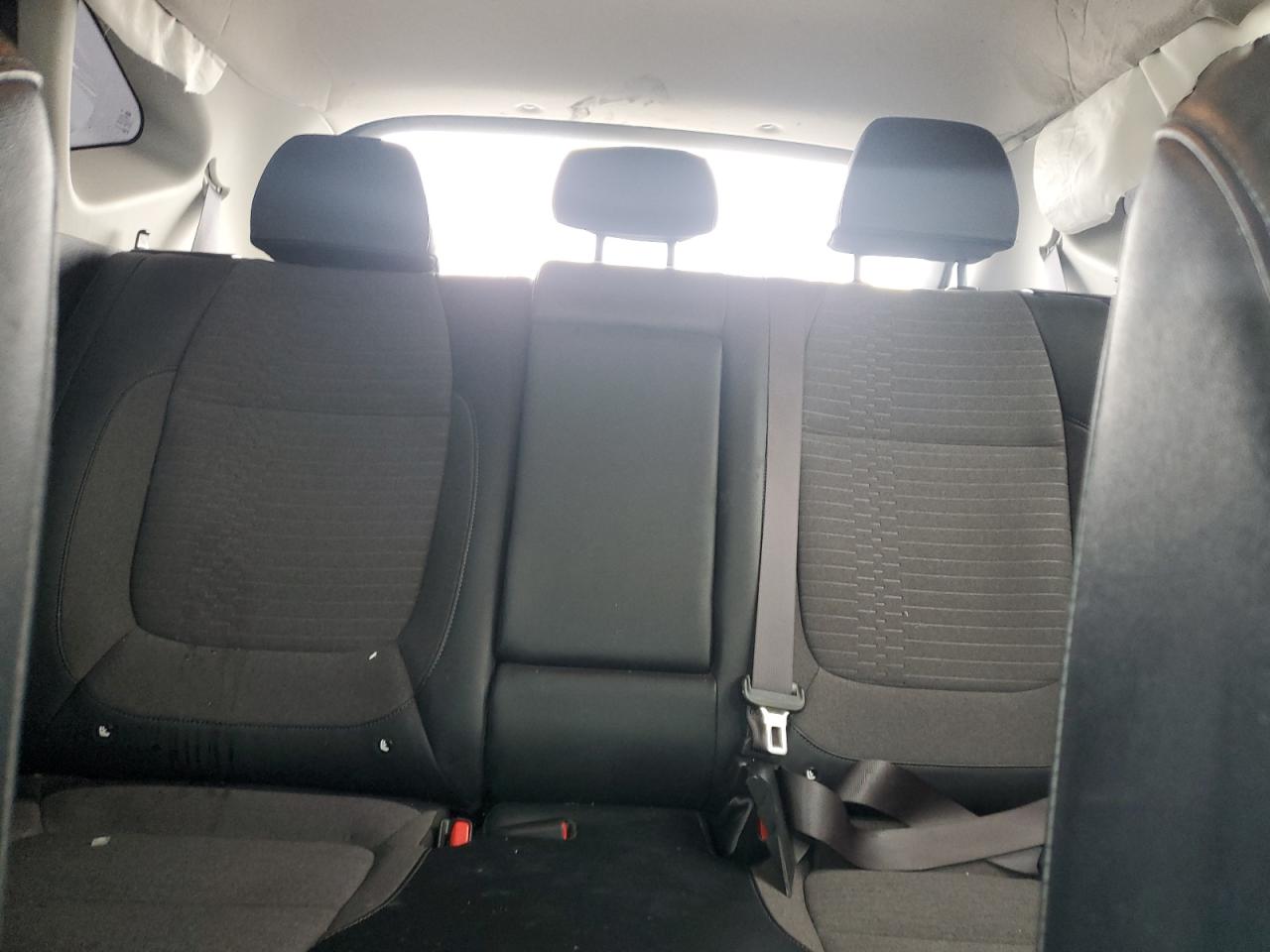 2021 Kia Seltos - Image 10