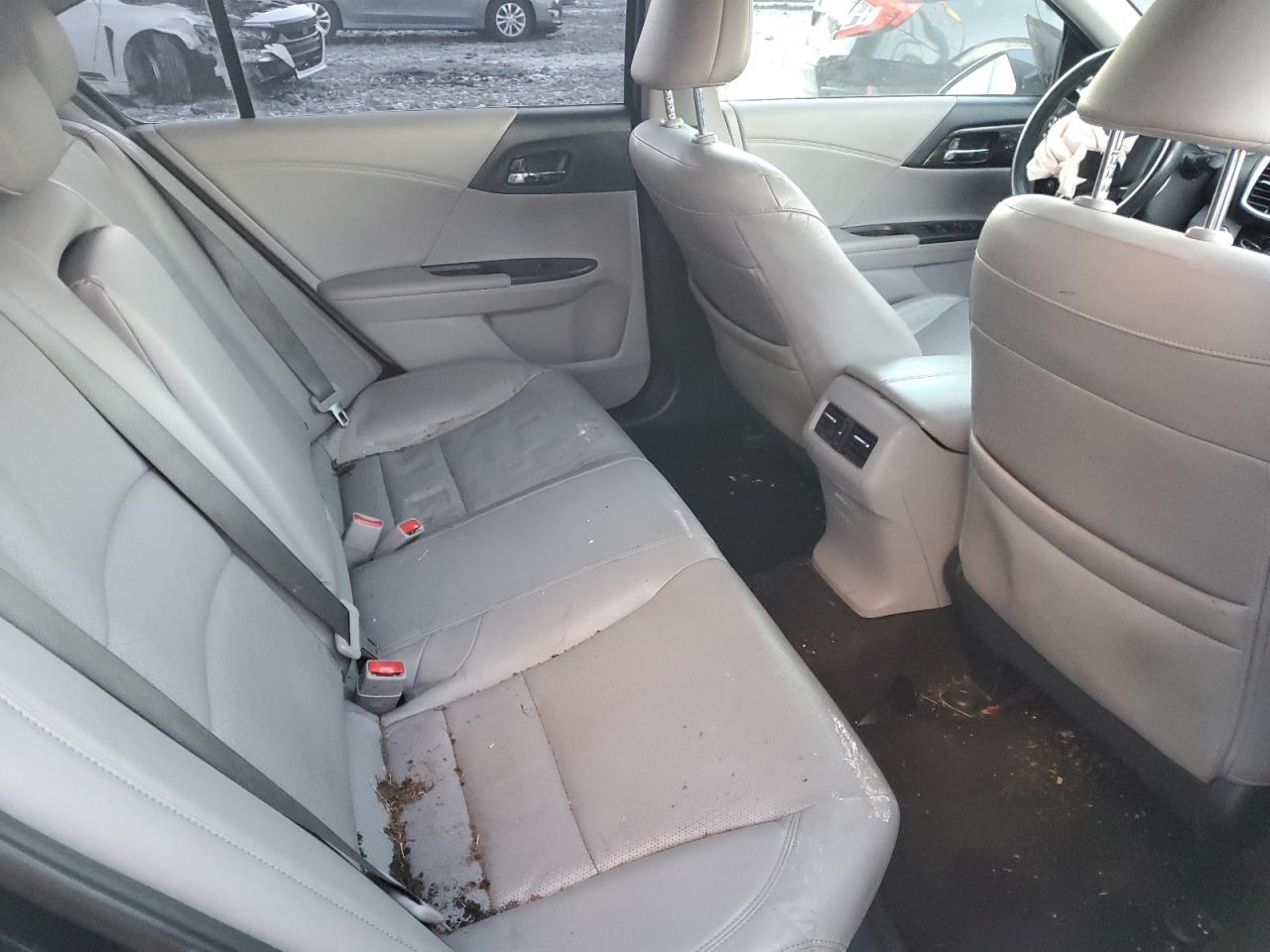 2016 Honda Accord - Image 10