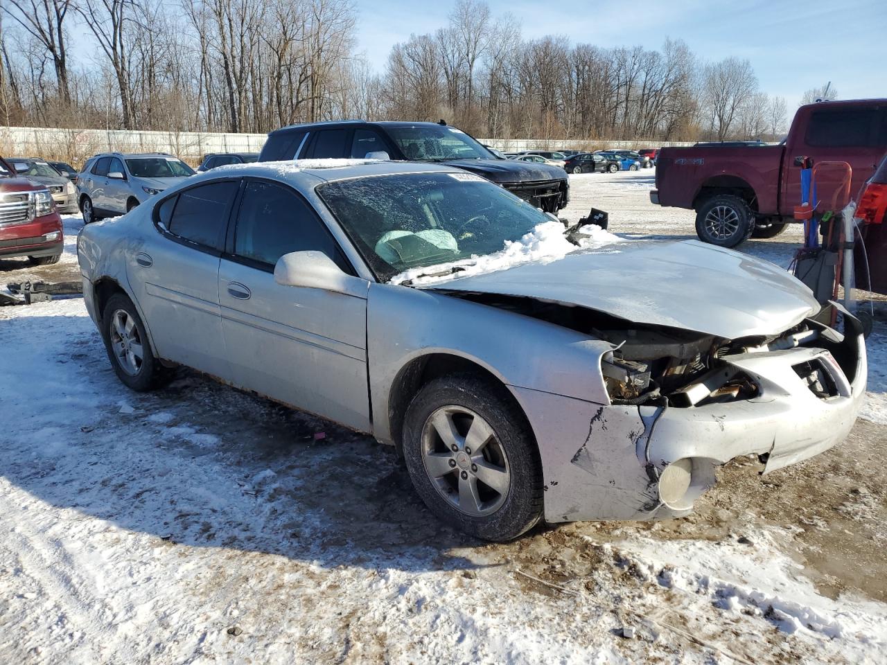 2004 Pontiac Grand Prix - Image 4