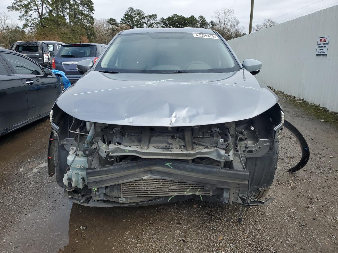 2019 Mitsubishi Eclipse - Image 5