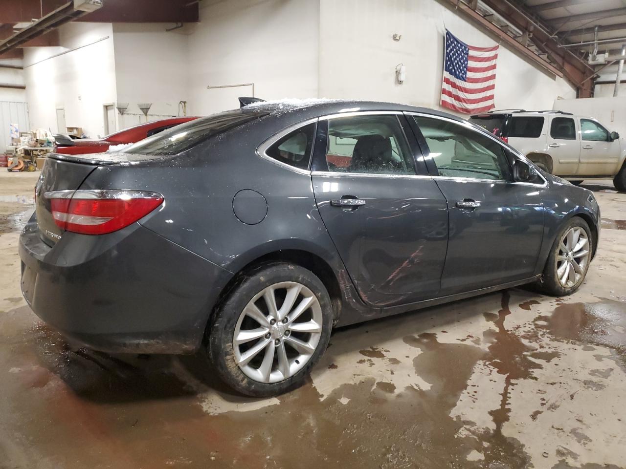 VIN 1G4PS5SK0G4116138 2016 BUICK VERANO no.3