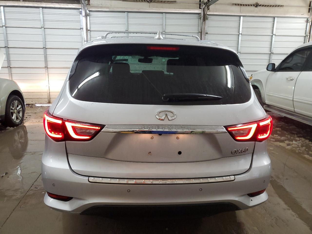 2020 Infiniti QX60 - Image 6