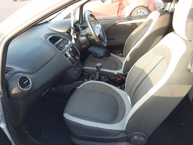 2012 FIAT PUNTO GBT
