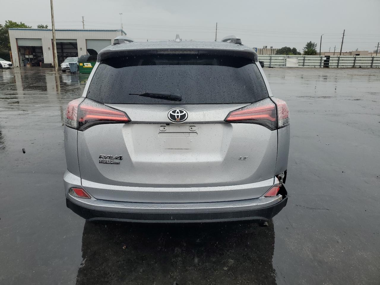 2016 Toyota RAV 4 - Image 6