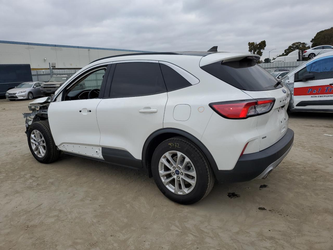 2020 Ford Escape - Image 2