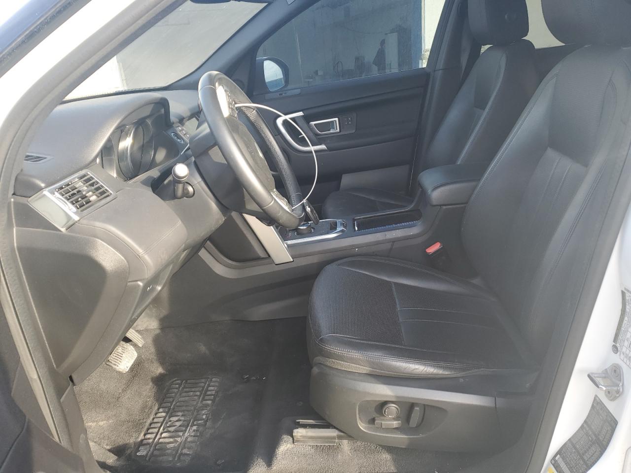 2019 Land Rover Discovery - Image 7