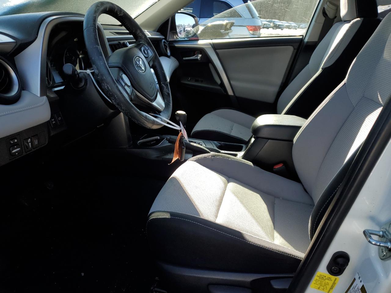 2018 Toyota RAV 4 - Image 7