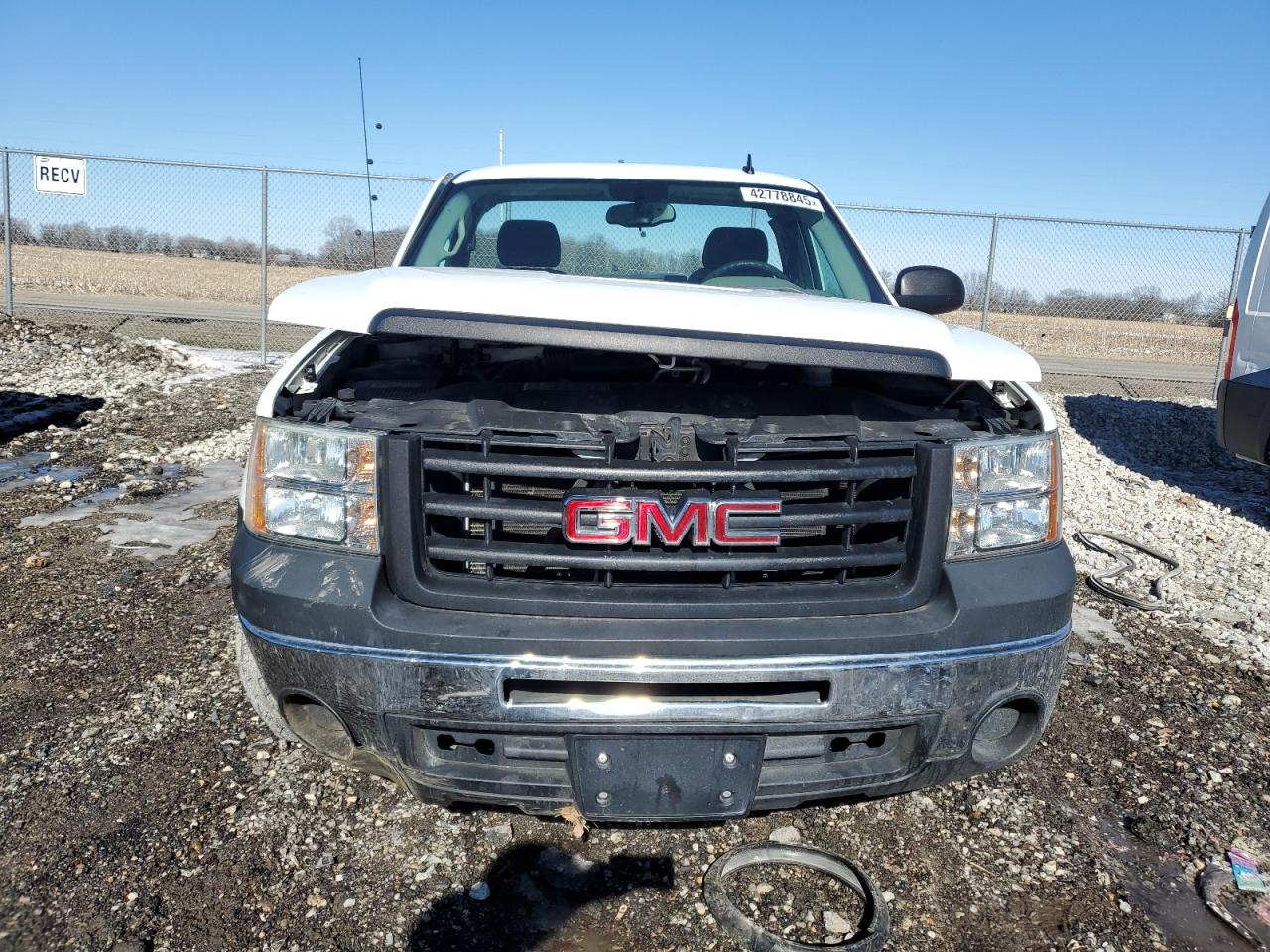 2009 GMC Sierra - Image 5