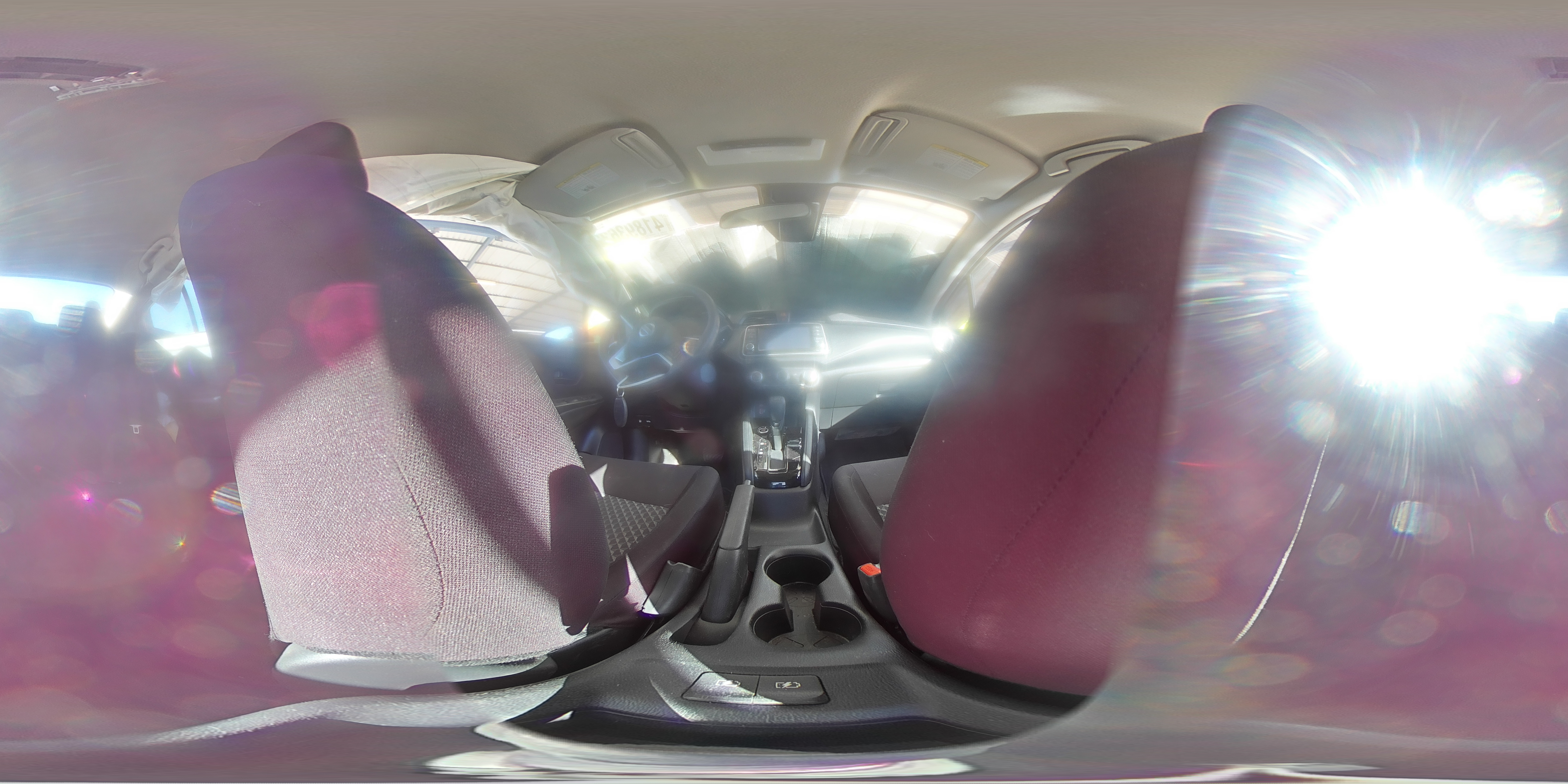 2021 Nissan Versa - Image 12
