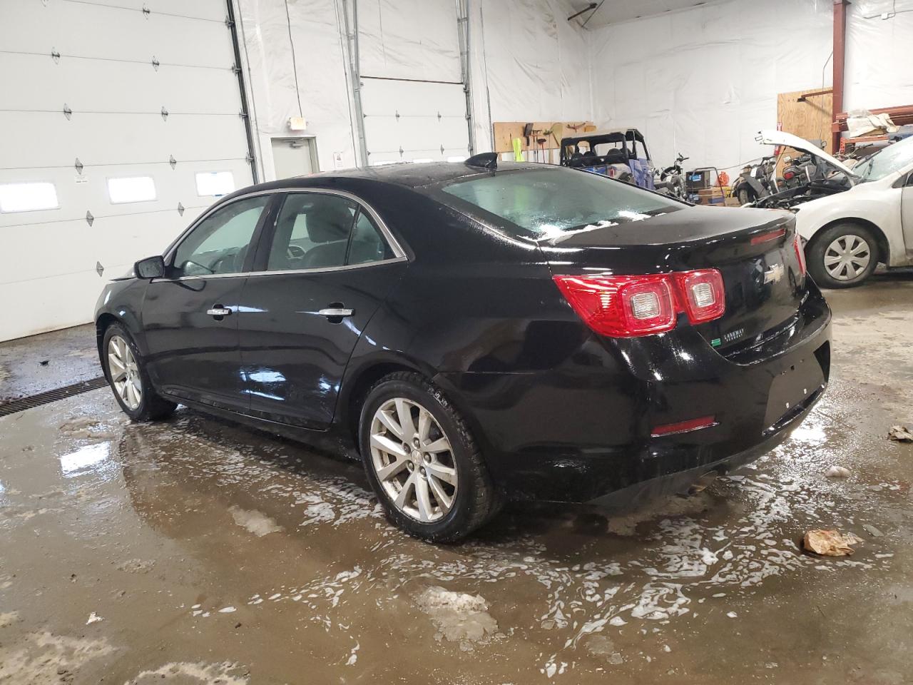 2016 Chevrolet Malibu - Image 2