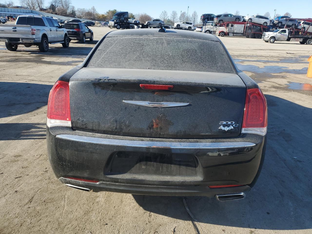 2017 Chrysler 300 - Image 6