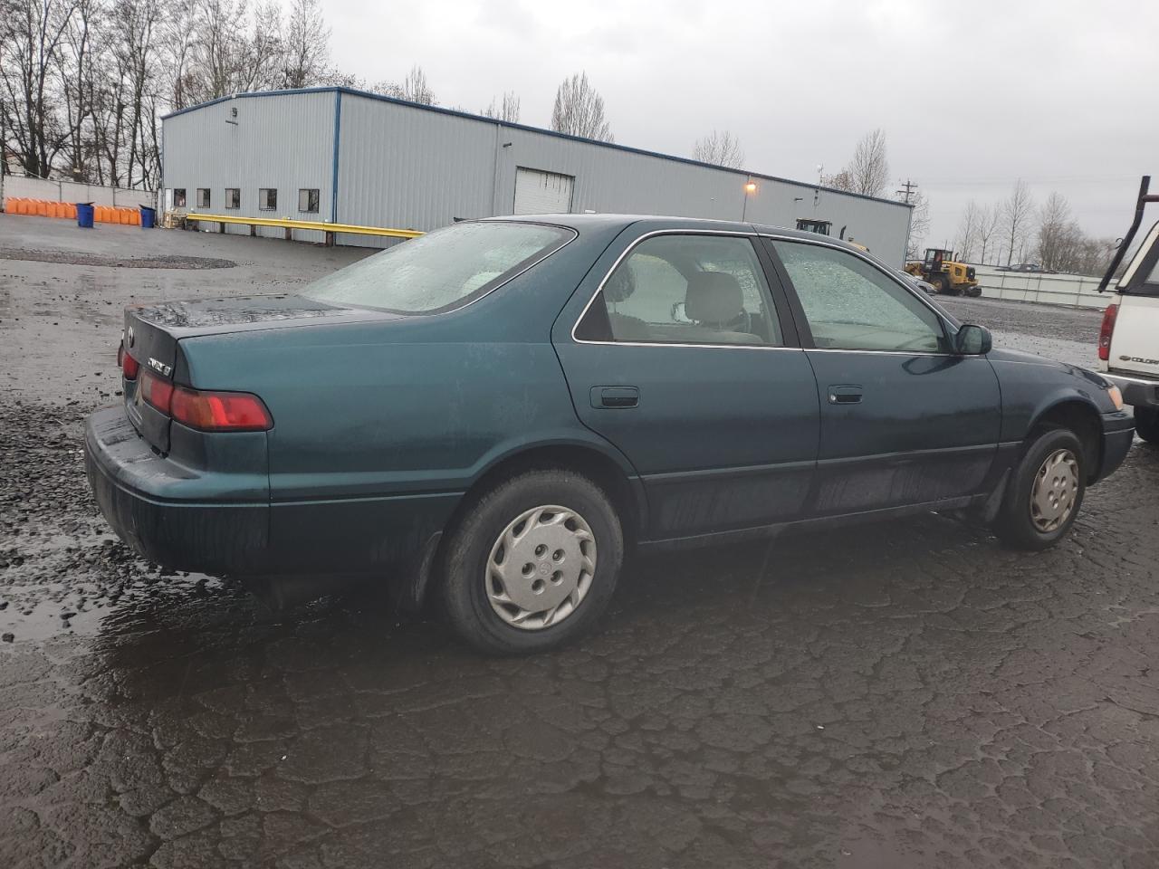 1998 Toyota Camry - Image 3