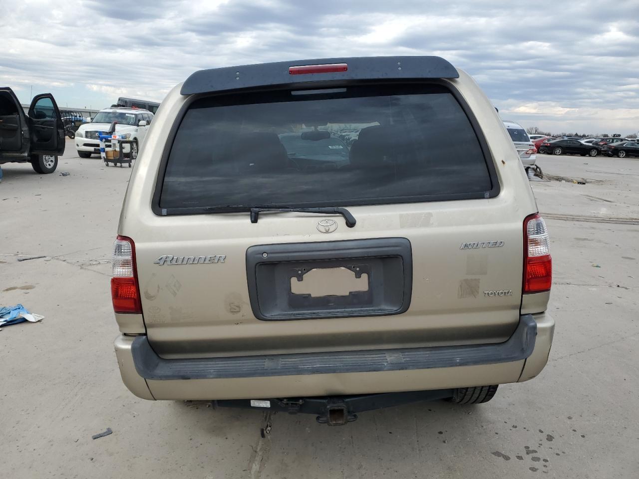 2001 Toyota 4Runner - Image 6