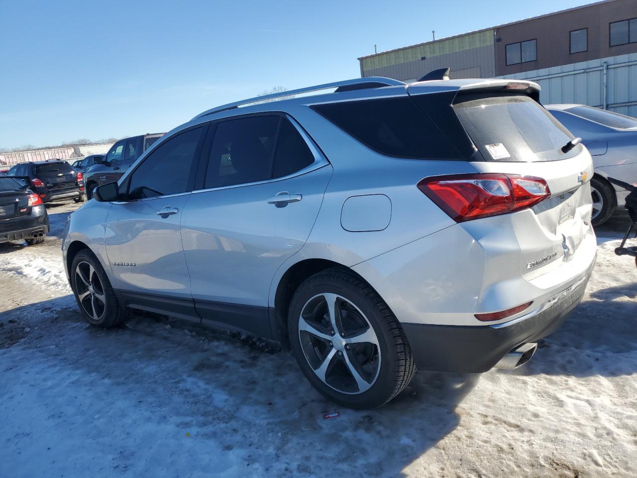 2020 Chevrolet Equinox - Image 2