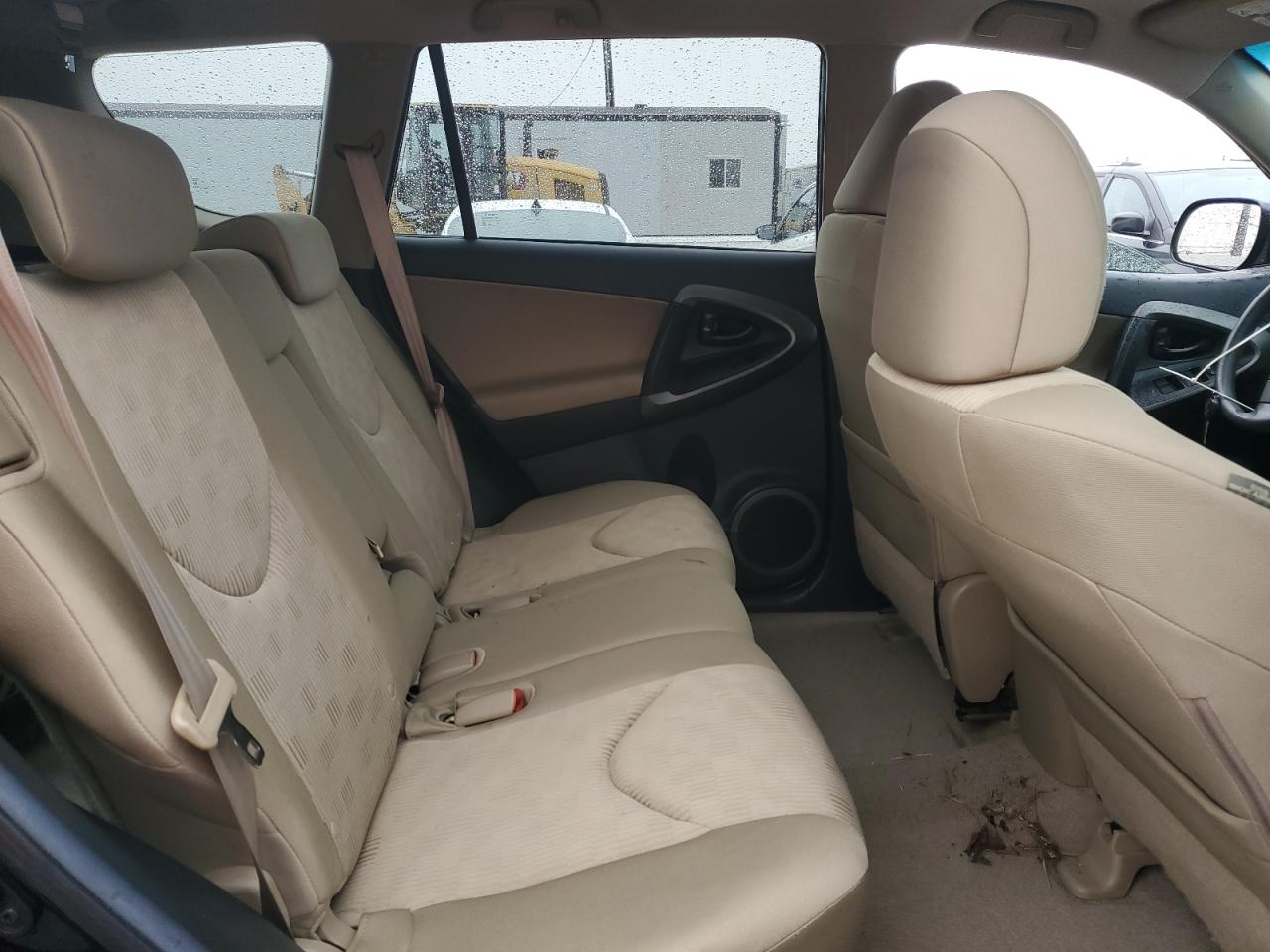 2011 Toyota RAV 4 - Image 11