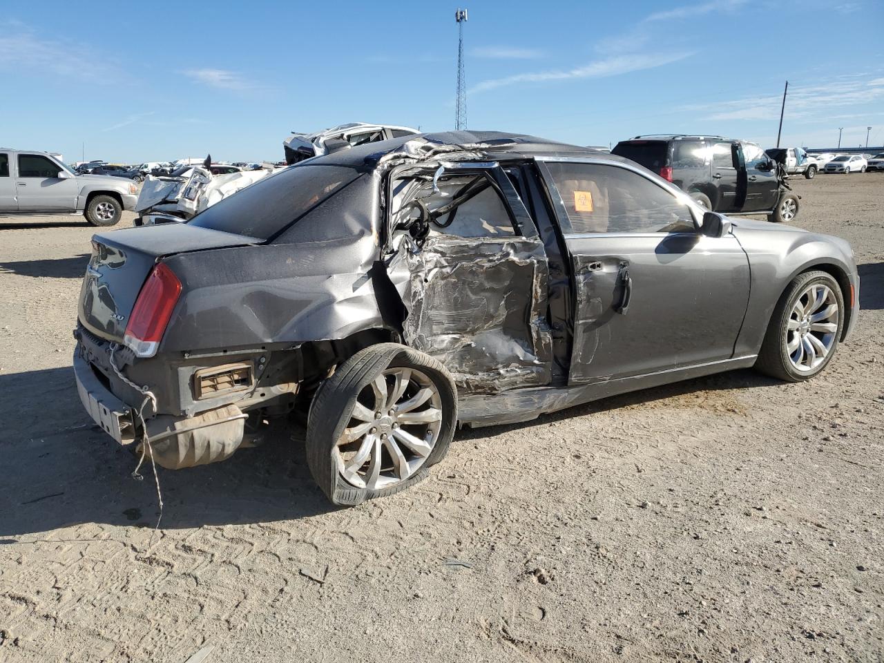 2019 Chrysler 300 - Image 3