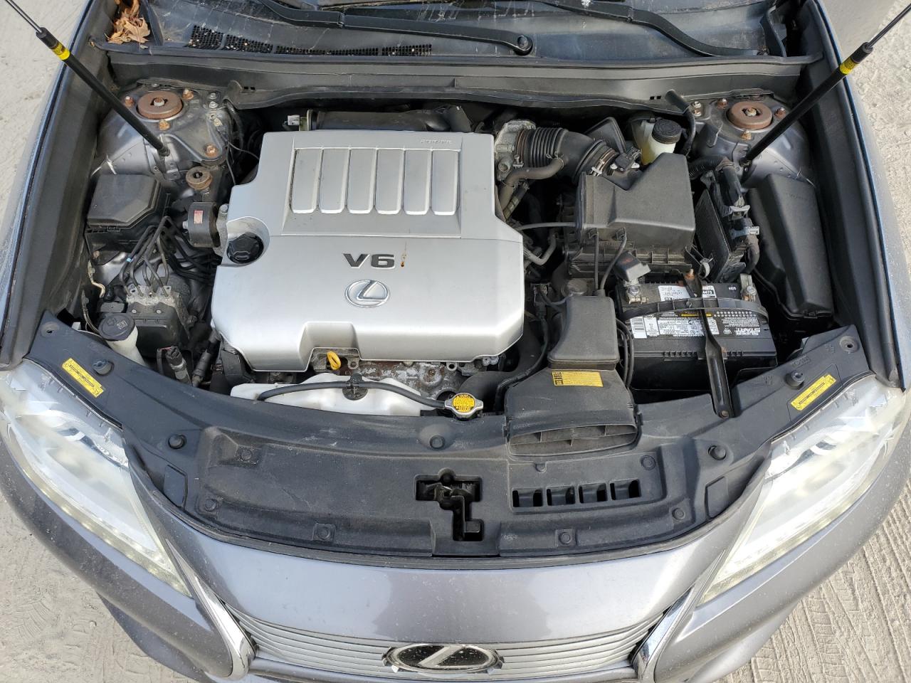 2015 Lexus ES - Image 11