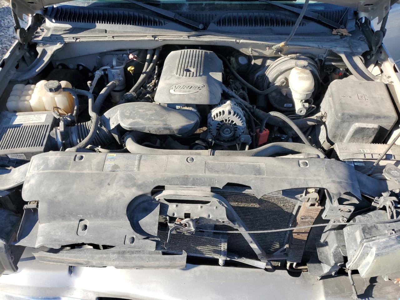 2007 Chevrolet Silverado - Image 11