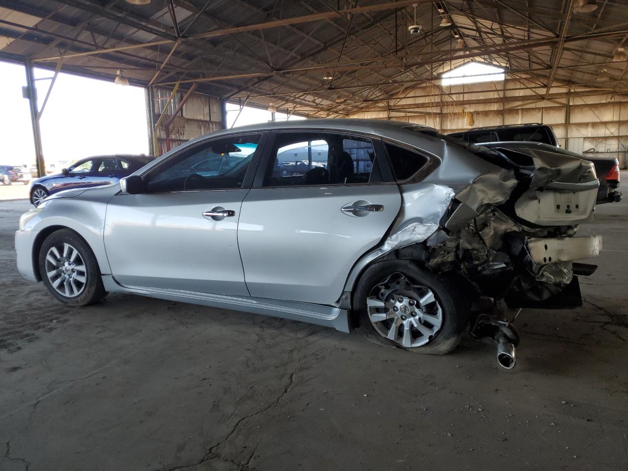 2013 Nissan Altima - Image 2