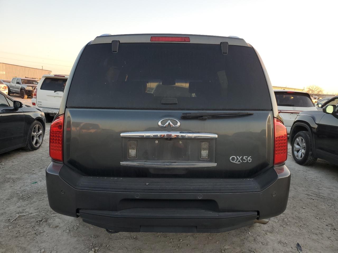 2008 Infiniti QX56 - Image 6