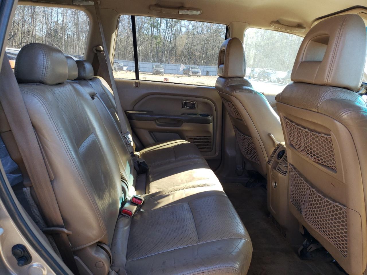 2004 Honda Pilot - Image 11