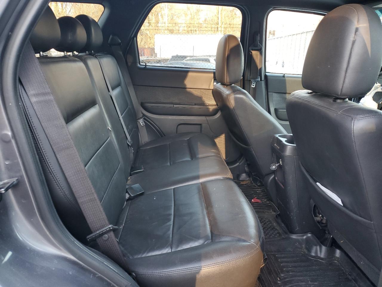 2009 Ford Escape - Image 11