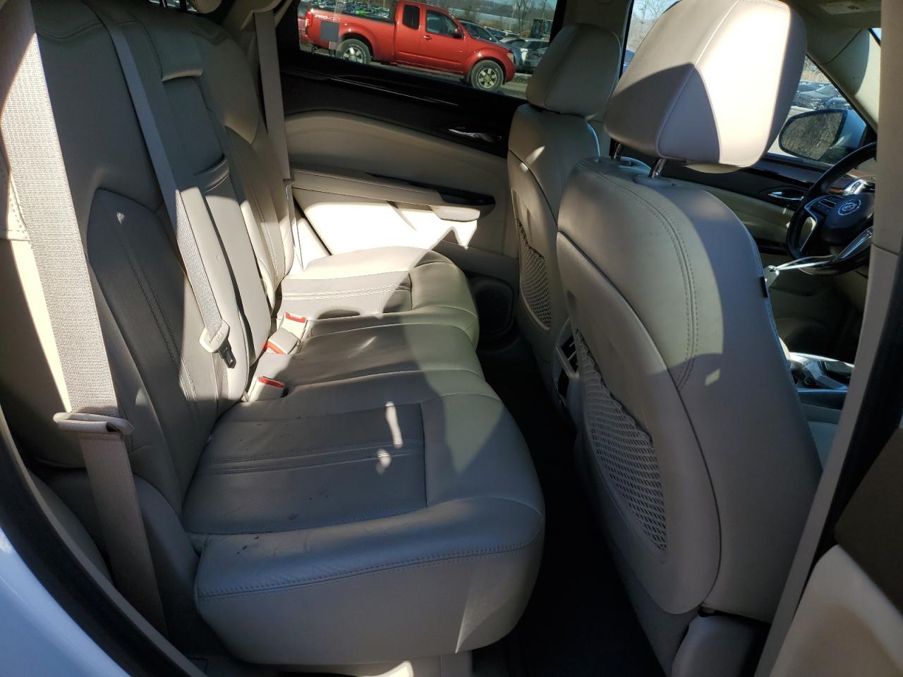 2015 Cadillac SRX - Image 11