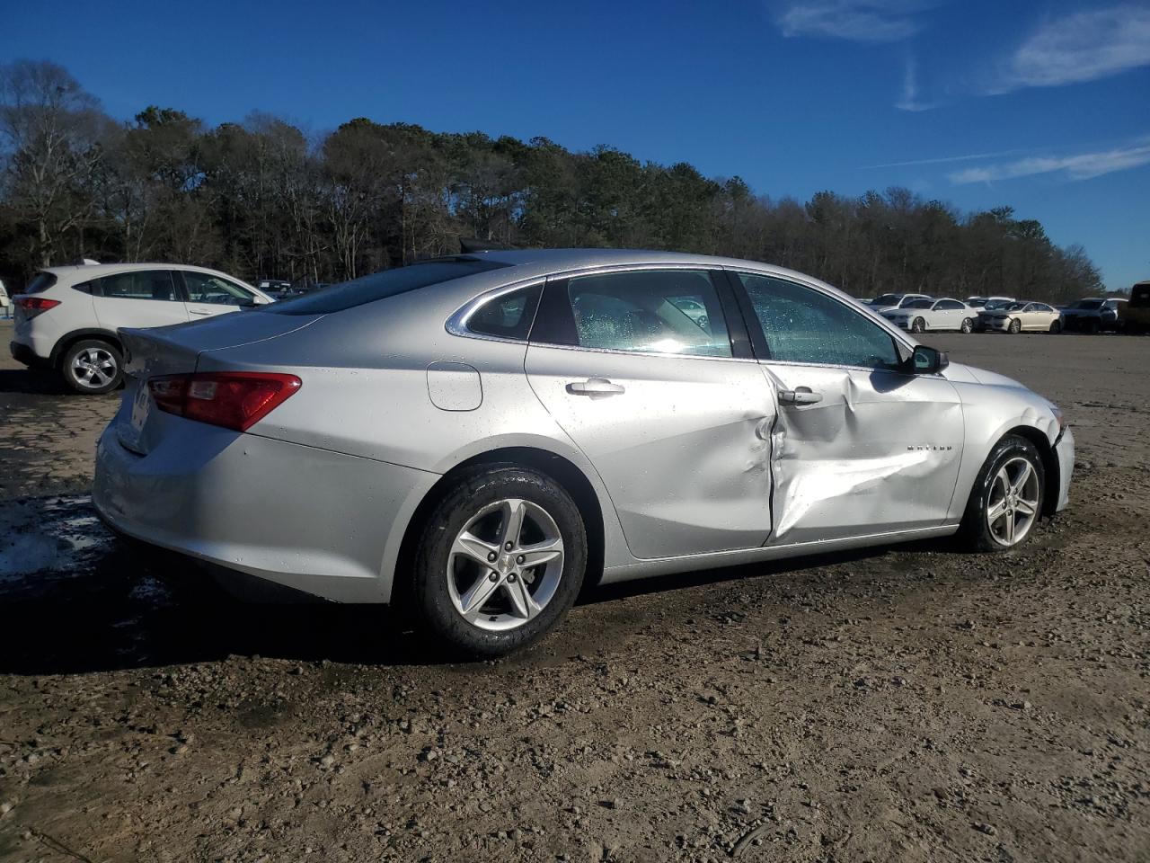 2020 Chevrolet Malibu - Image 3