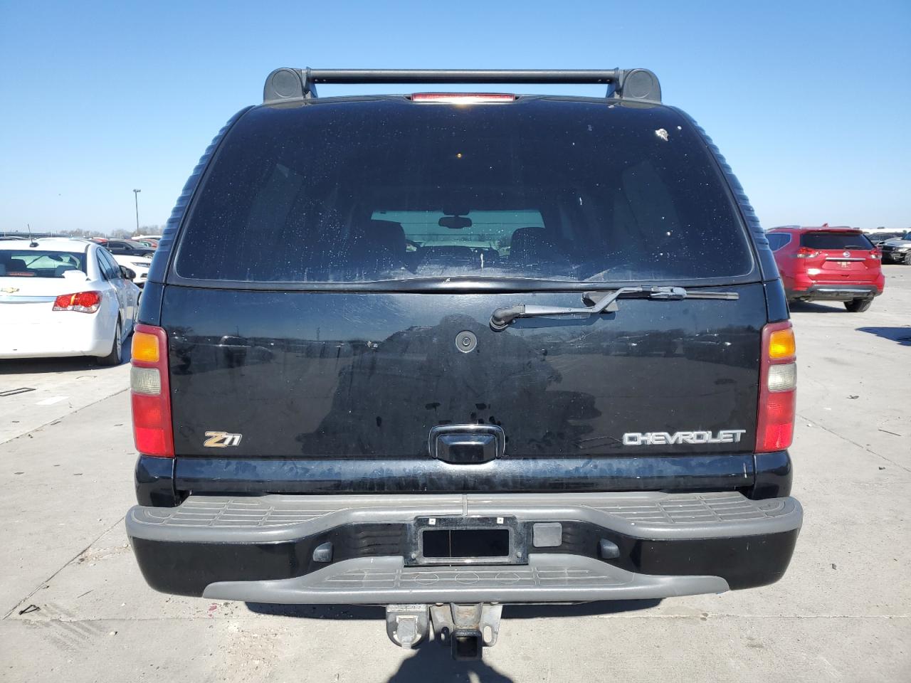 2003 Chevrolet Suburban - Image 6