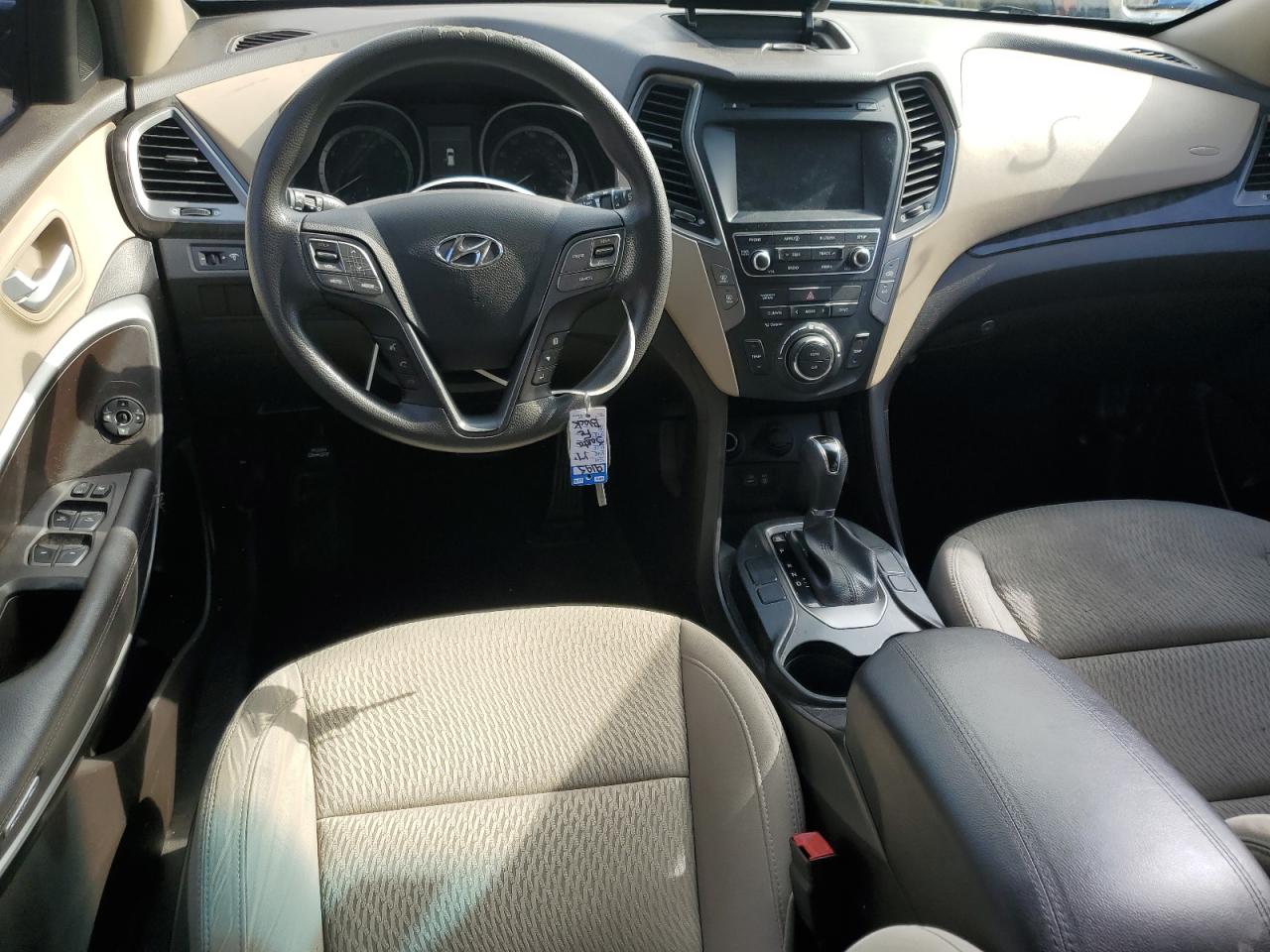 2017 Hyundai Santa Fe - Image 8