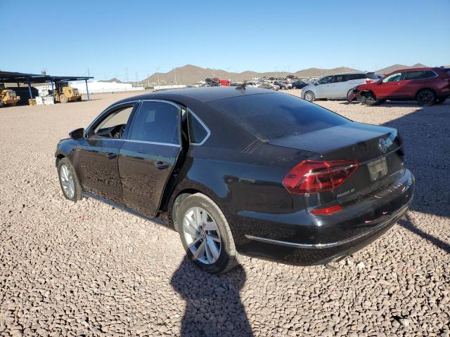  VOLKSWAGEN PASSAT 2018 Черный