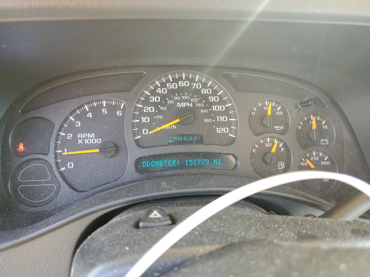 2003 Chevrolet Tahoe - Image 9