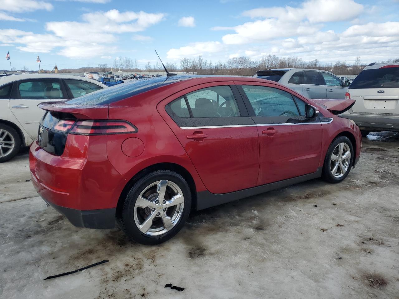 2011 Chevrolet Volt - Image 3