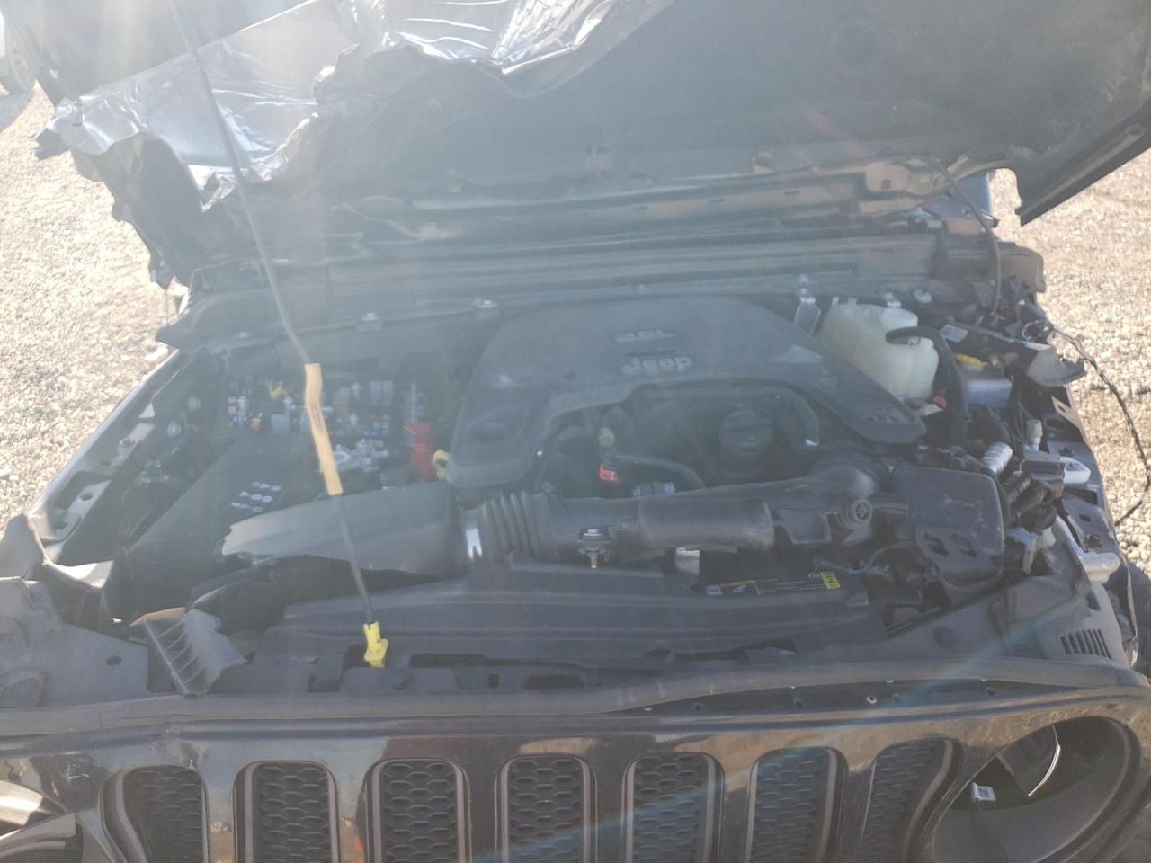 2021 Jeep Wrangler - Image 11