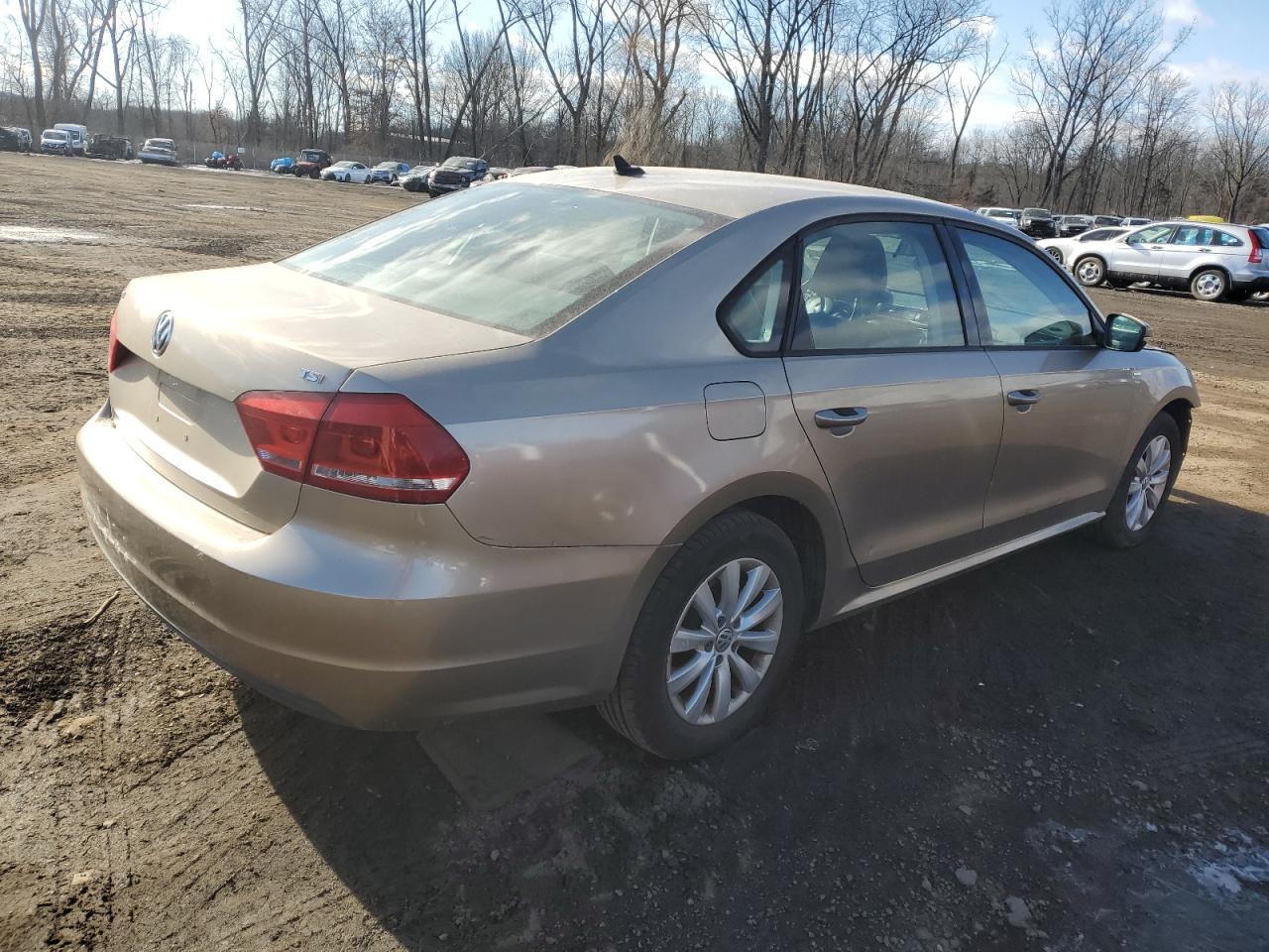 2015 Volkswagen Passat - Image 3