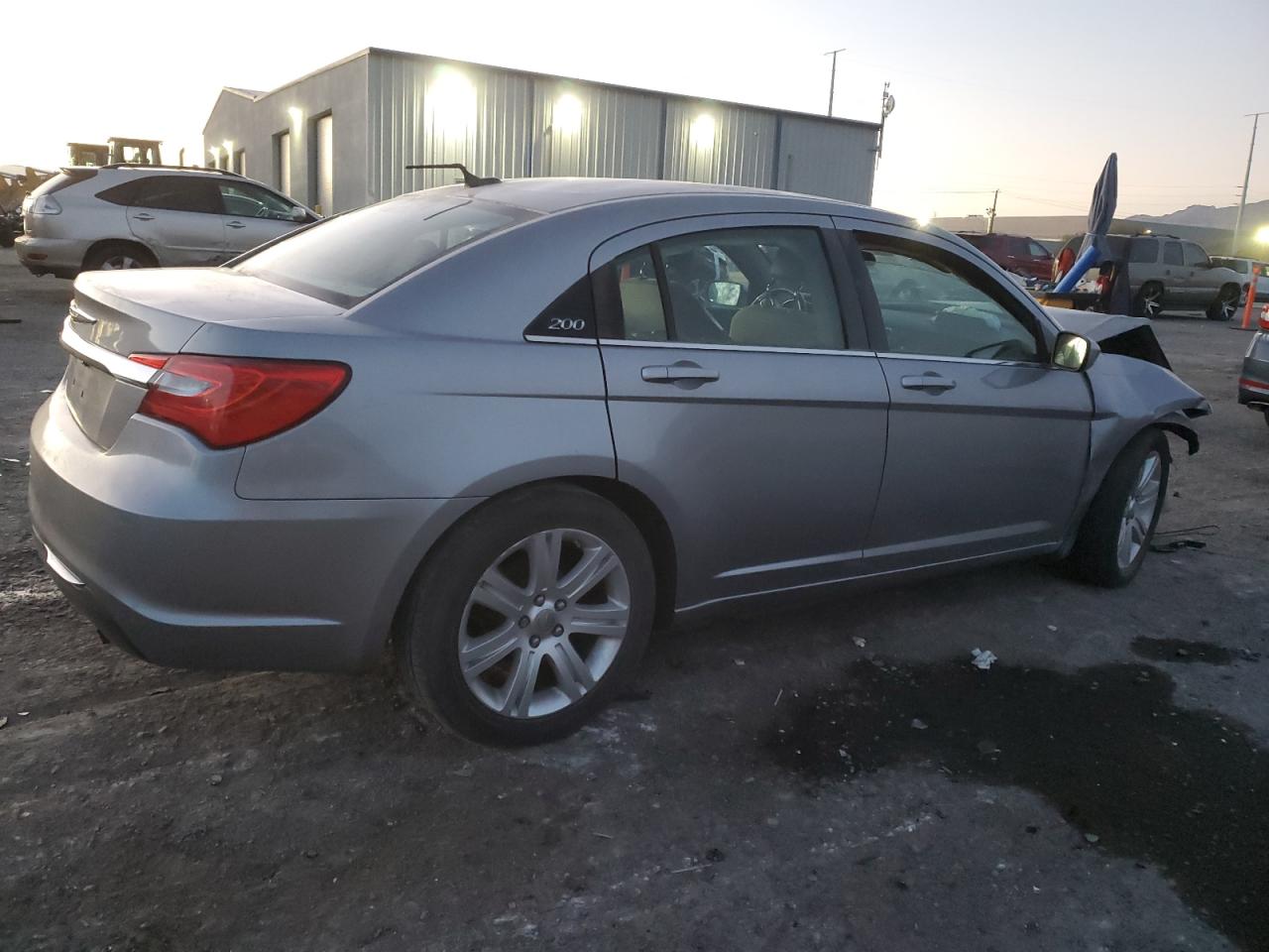 2013 Chrysler 200 - Image 3