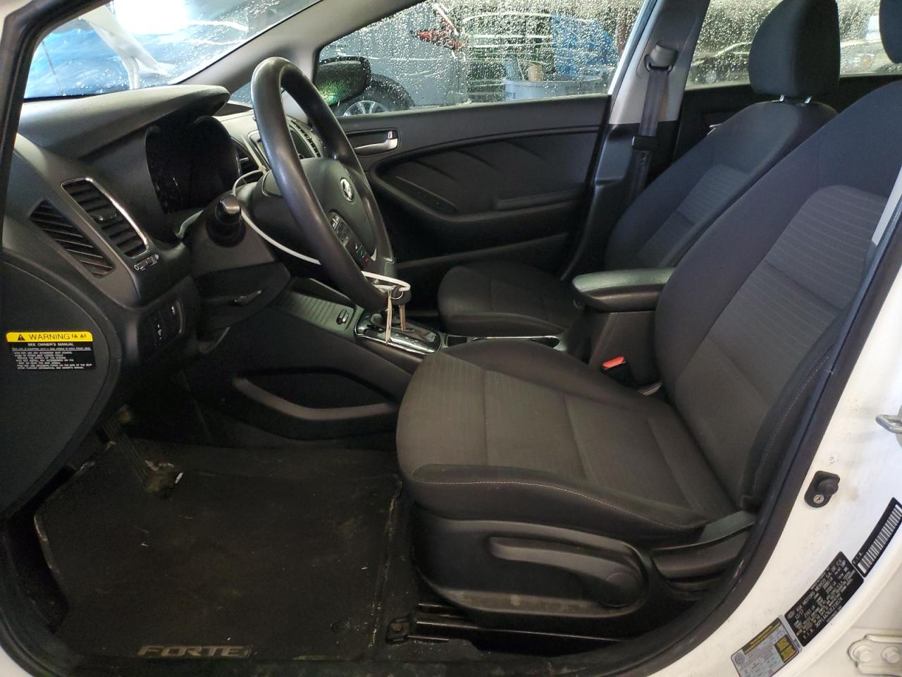 2018 Kia Forte - Image 7