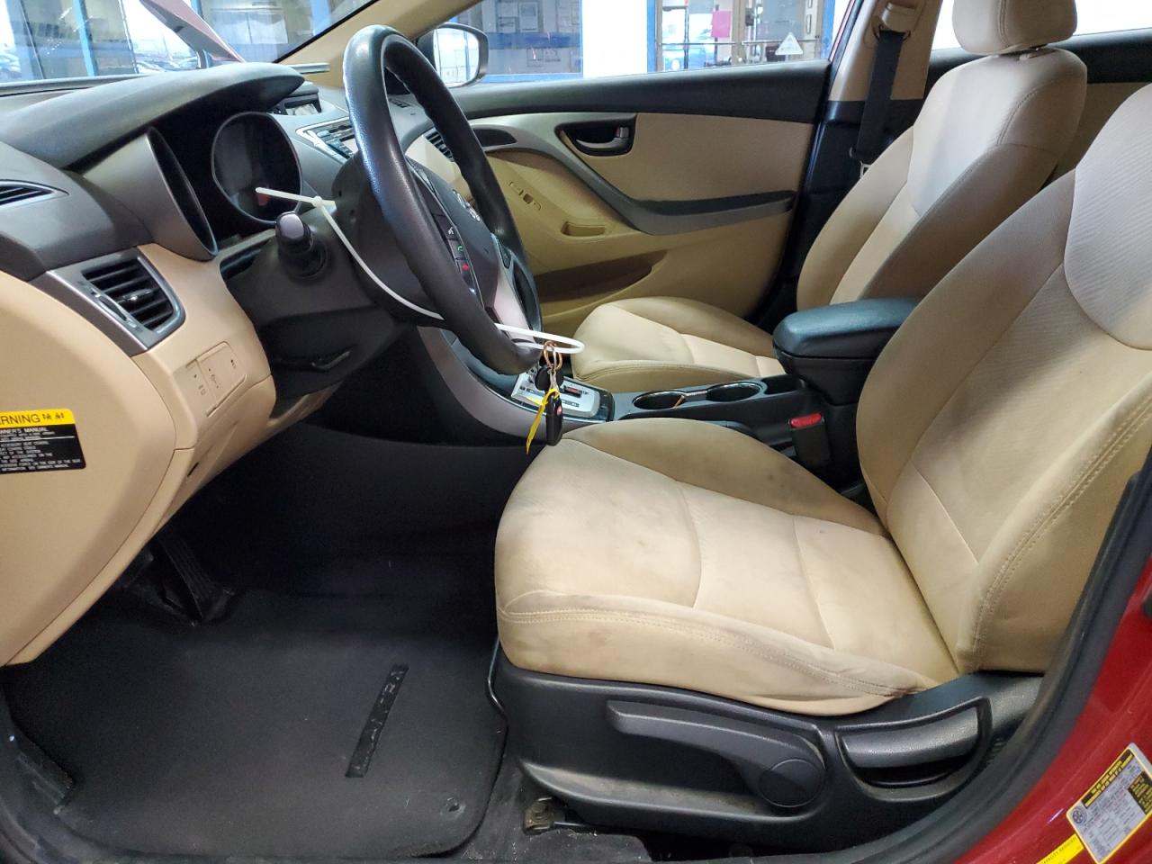 2012 Hyundai Elantra - Image 7