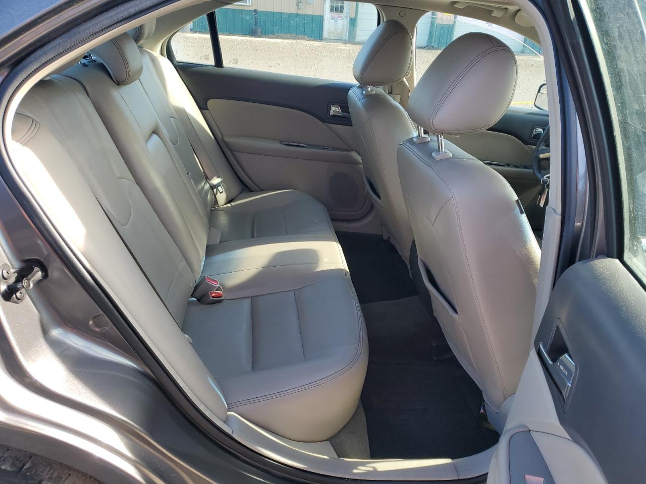 2012 Ford Fusion - Image 10