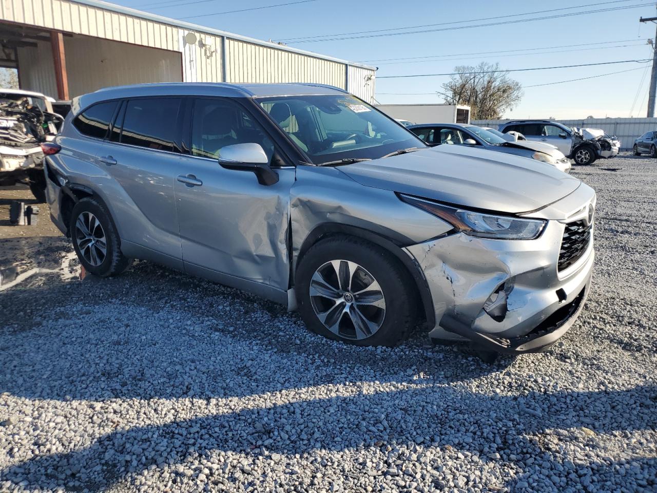 2020 Toyota Highlander - Image 4