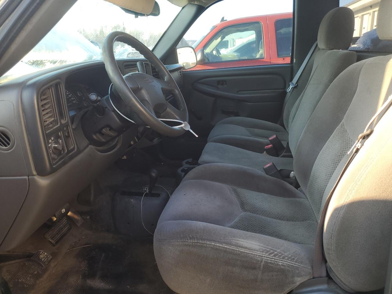 2006 Chevrolet Silverado - Image 7