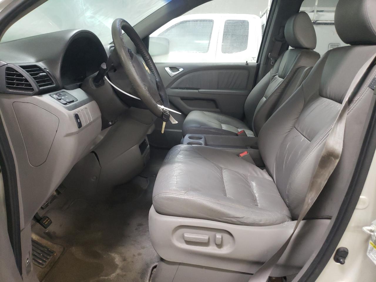 2008 Honda Odyssey - Image 7