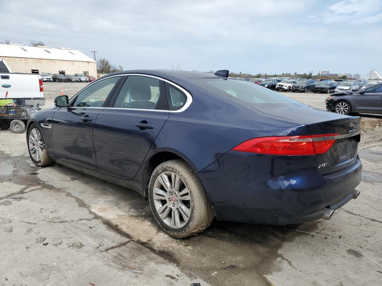 2017 Jaguar XF - Image 2