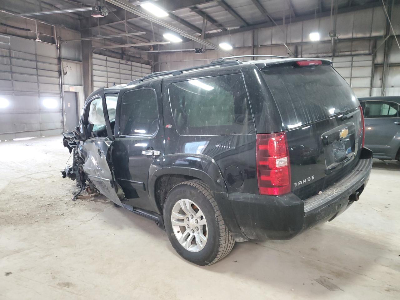 2013 Chevrolet Tahoe - Image 2