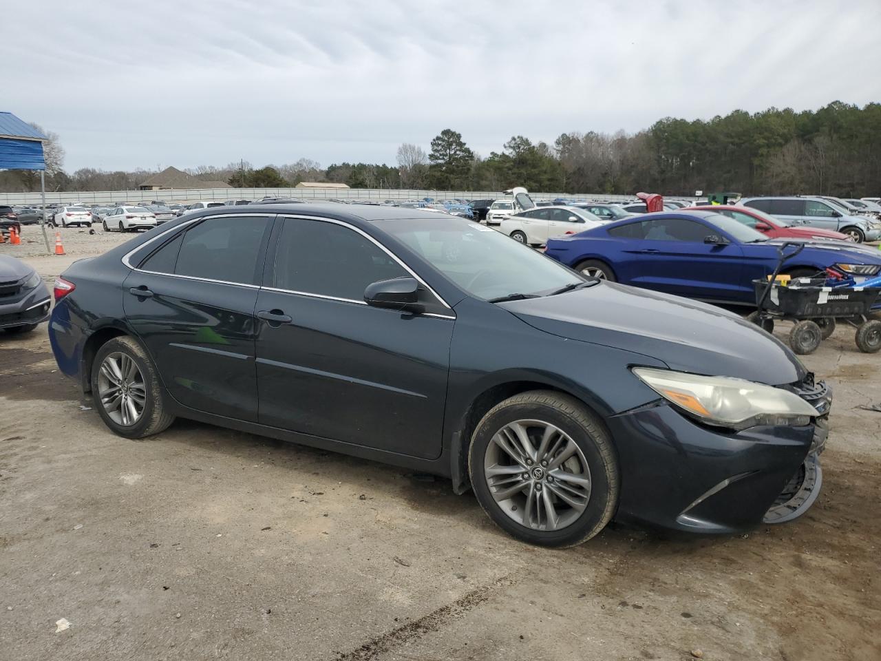 2015 Toyota Camry - Image 4